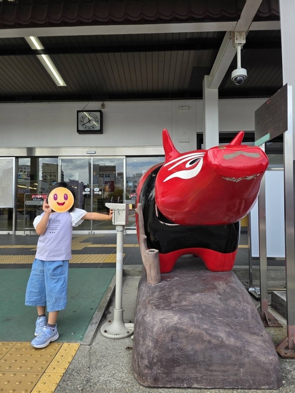 会津若松駅前のあかべこ