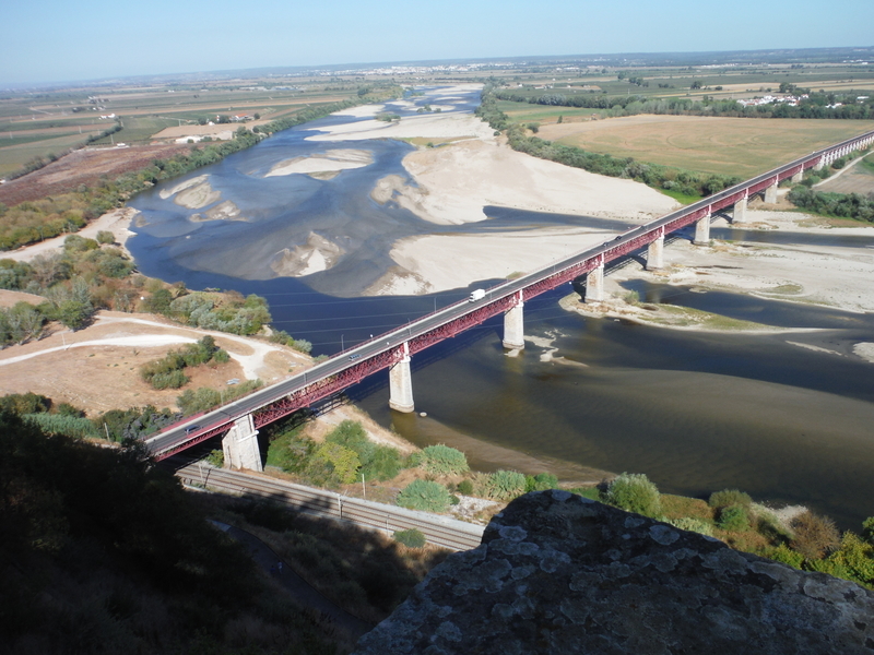 明日渡る橋 f:id:miraluna:20200504185134j:plain