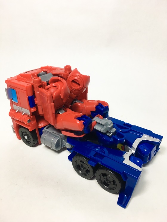 トランスフォーマー パワーオブザプライム オプティマスプライム