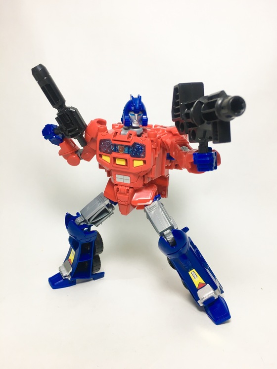 トランスフォーマー　パワーオブザプライム　オプティマスプライム POTP Amazon.co.jp: トランスフォーマー パワーオブザプライム PP-09