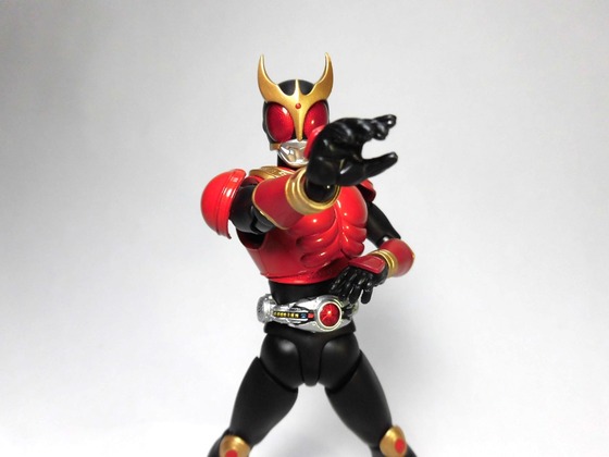 S.H.フィギュアーツ 真骨彫製法 仮面ライダークウガ マイティ