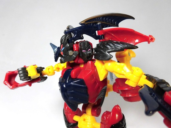 トランスフォーマー ロボッツインディスガイズ ブルーティカス
