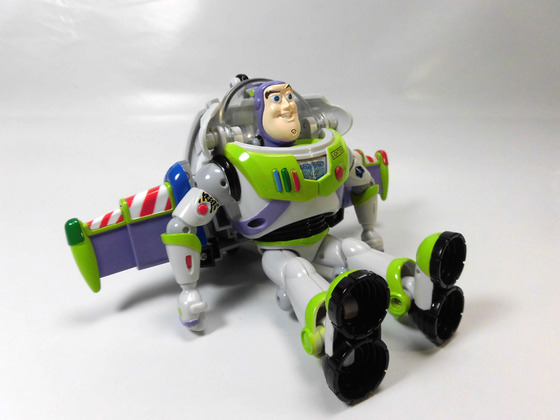 トランスフォーマー ディズニーレーベル バズ・ライトイヤー スペースシップ Amazon.co.jp: トランスフォーマー ディズニーレーベル バズ