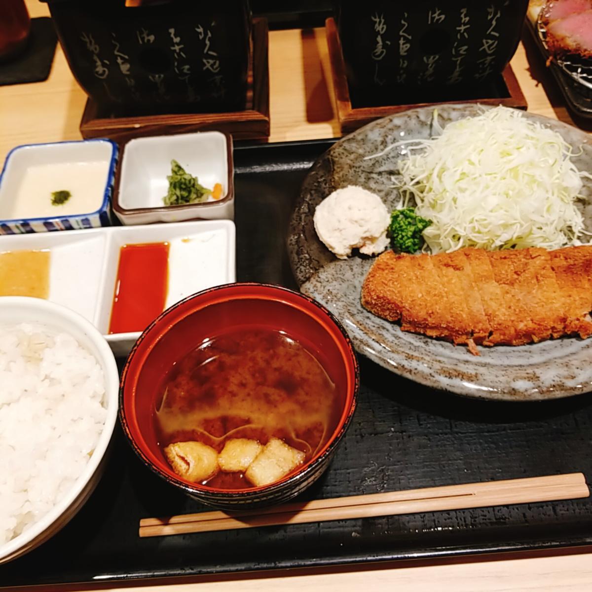 牛かつもと村 と 牛カツ京都勝牛 食べ比べしてみました みろのブログ