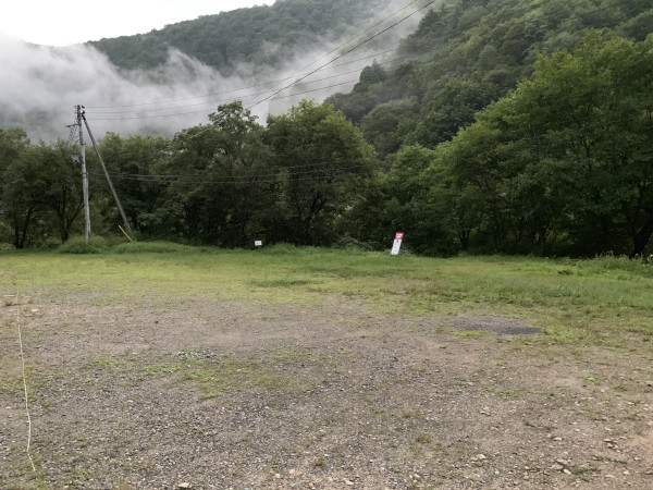 三岩岳 駐車場