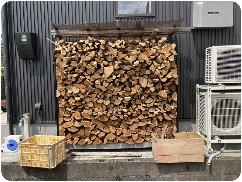 薪(ミズナラ) 薪ストーブ・キャンプ (昨年の秋に伐採・今年8月に薪割り)