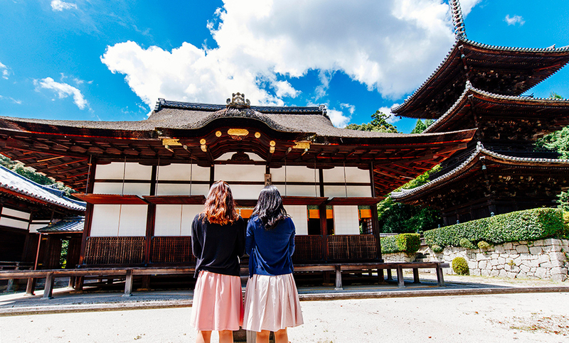 智証大師を祀る三井寺の唐院と重要文化財の三重塔