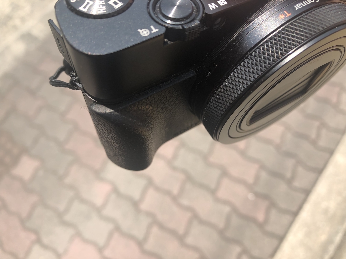 f:id:mismith:20190620132130j:plain 写真:RX100 M6にグリップをつけた