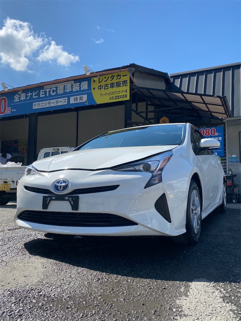 中古車リース サブスク で月々1万円 トヨタ プリウスに乗れる 大阪のレンタカーならテラニシモータース