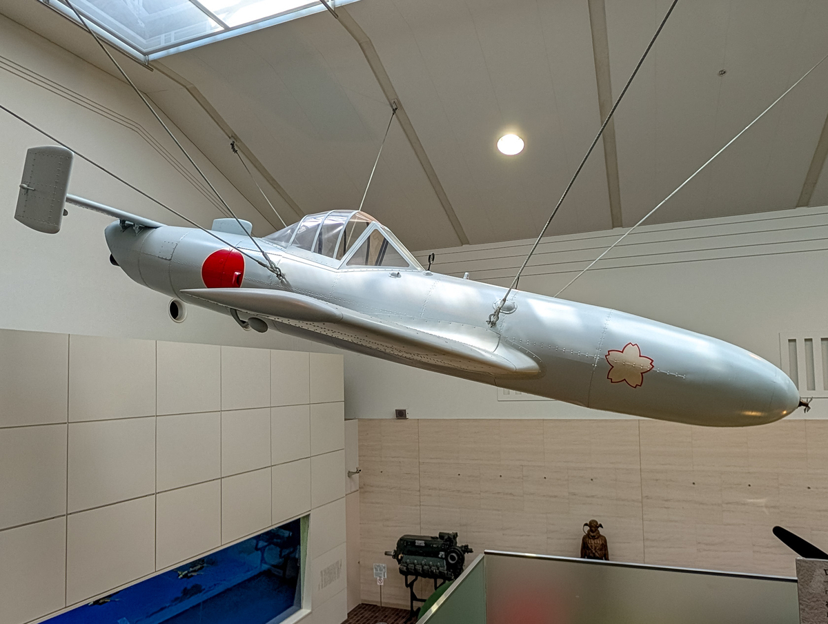 大東亜戦争中や前後の昭和切手16種×5枚横 計80枚！航研機、靖国神社、飛燕等！ 靖国神社「遊就館」見学記｜ゼロ戦・桜花・回天・彗星・大和を見てきた