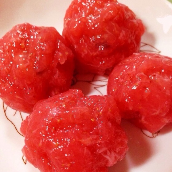 小豆ご飯を包んで いちごの葛まんじゅう お砂糖味醂なし生活 ほっこりおうちごはん 小豆ご飯を包んで いちごの葛まんじゅう お砂糖味醂なし生活 ほっこりおうちごはん