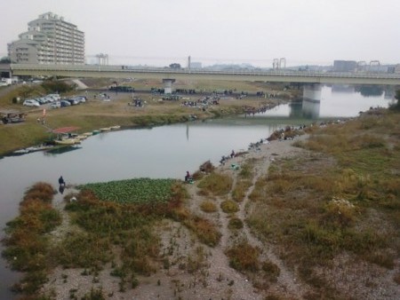 多摩川なう。