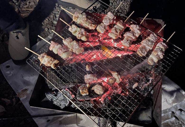 ひだまりの里オートキャンプ場で食べた焼き鳥