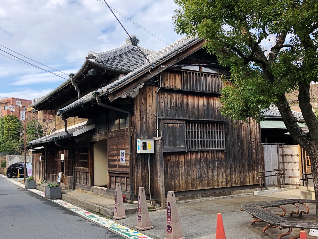 f:id:miwa3k:20191225202420j:plain f:id:miwa3k:20191225202420j:plain