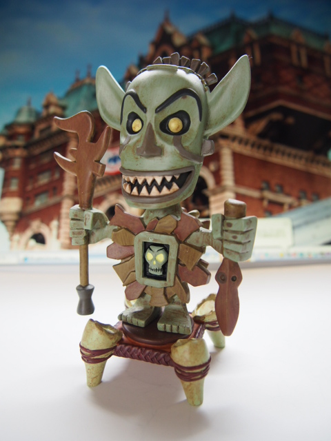 シリキウトゥンドゥ 首振り人形 タワーオブテラー シリキウトゥンドゥ バブルヘッドドール 首