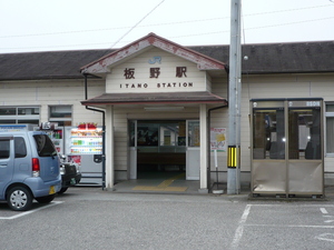 f:id:miyabiyaka:20070327065300j:image f:id:miyabiyaka:20070327065300j:image