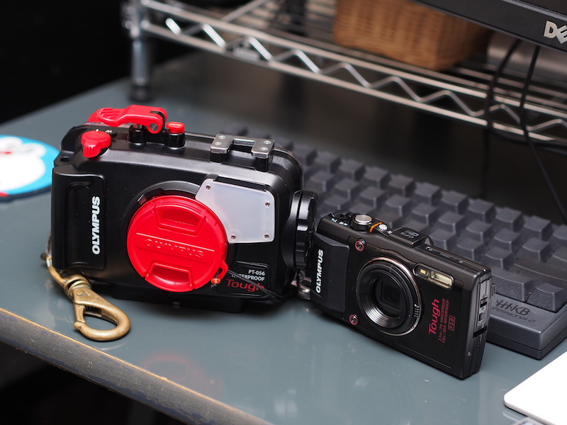 OLYMPUS TG-4