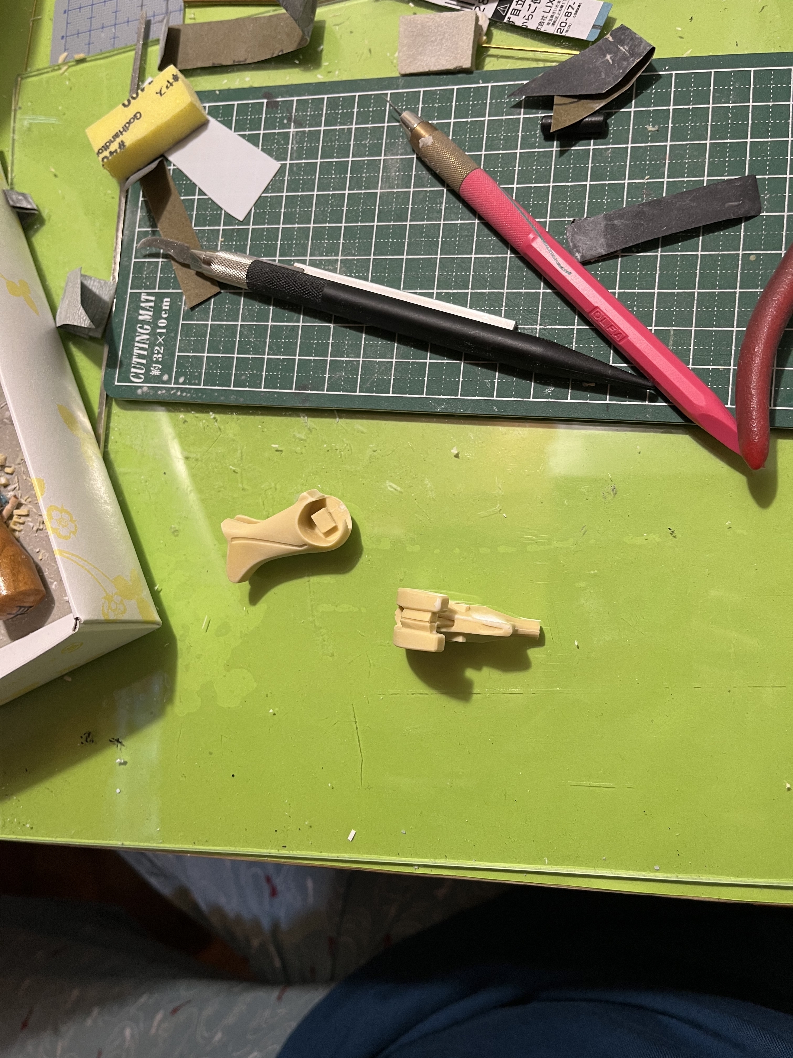 マグナパレス 大腿部仮組