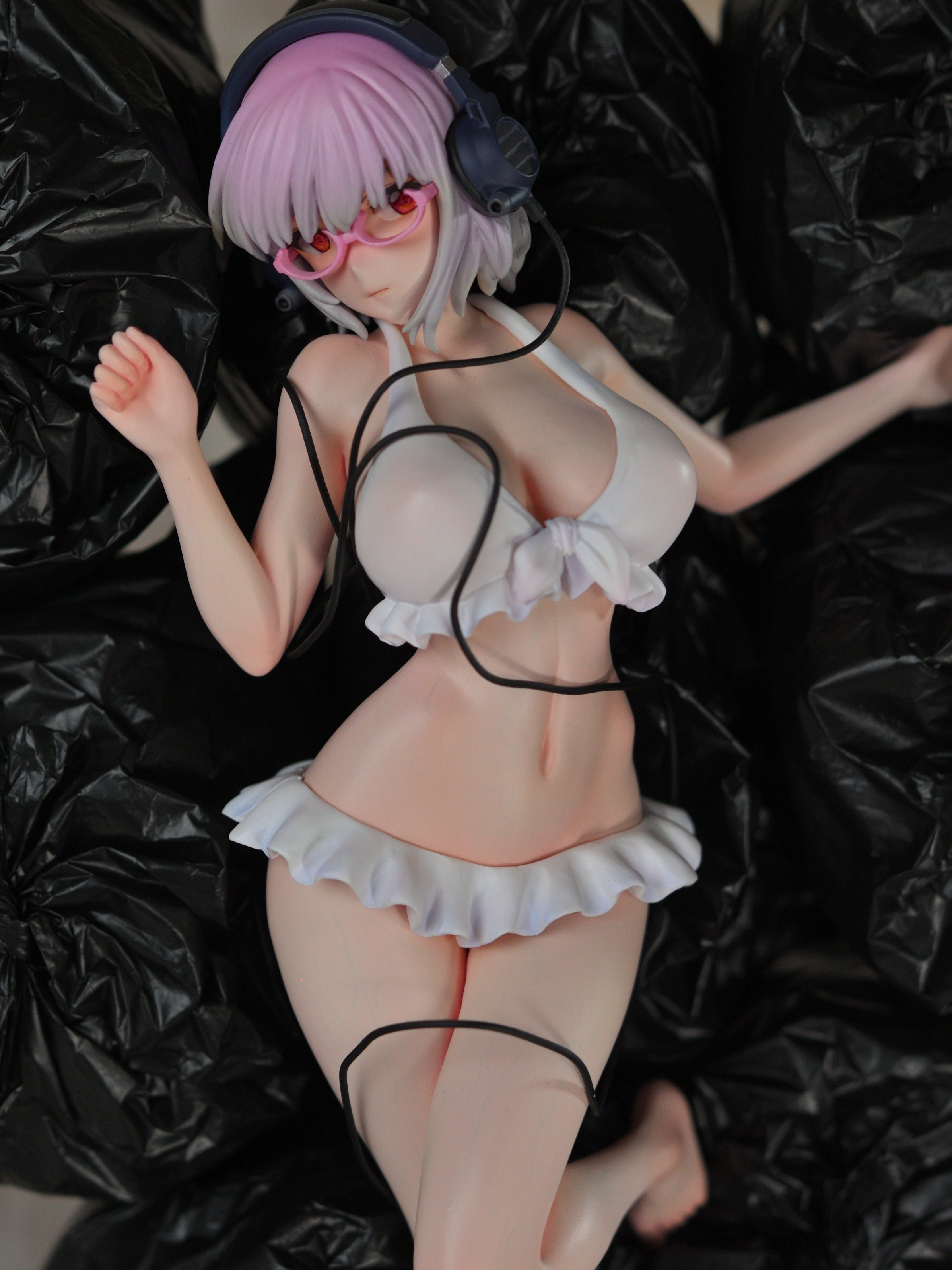 新条アカネ　ガレージキット　SSSS.GRIDMAN　スーパーバイザー　フィギュア