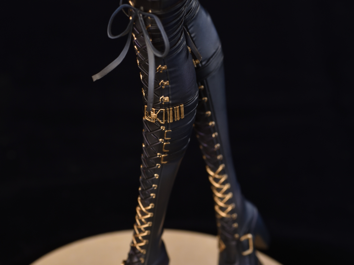 バーヴァンシー　ロングブーツの塗装　望月けい　ZENN