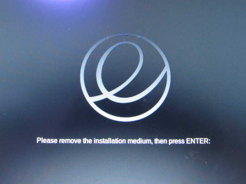 f:id:miz7maki:20180807005807j:plain USBフラッシュメモリを抜いてEnter!