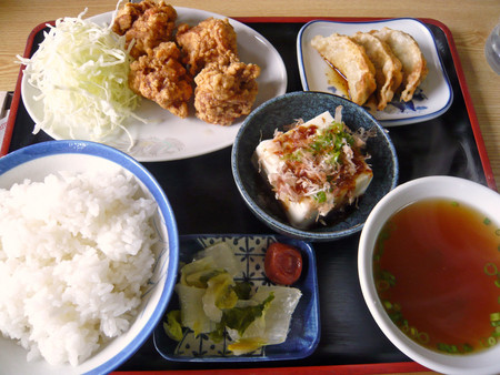 中華料理　一番　唐揚げ定食