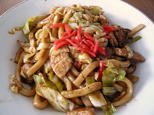 ソース味の焼きうどん　冨士食堂