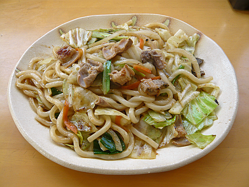 ホルモンうどん　真庭ＰＡ