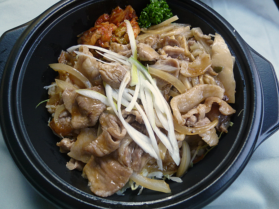 肉丼　広東菜館 山珍