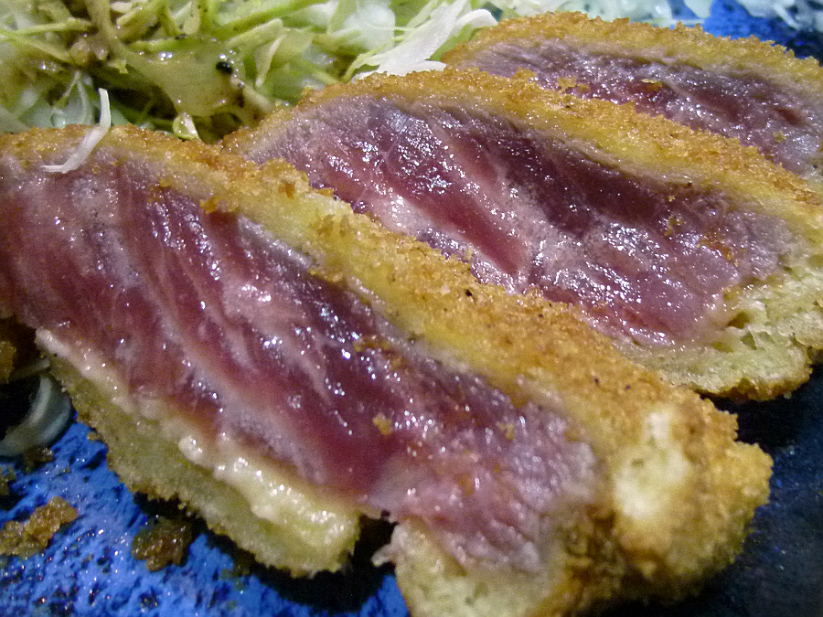 牛ロースランチかつセット　牛かつ おか田