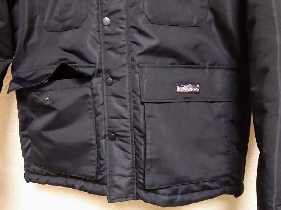 ポケットが多くて便利