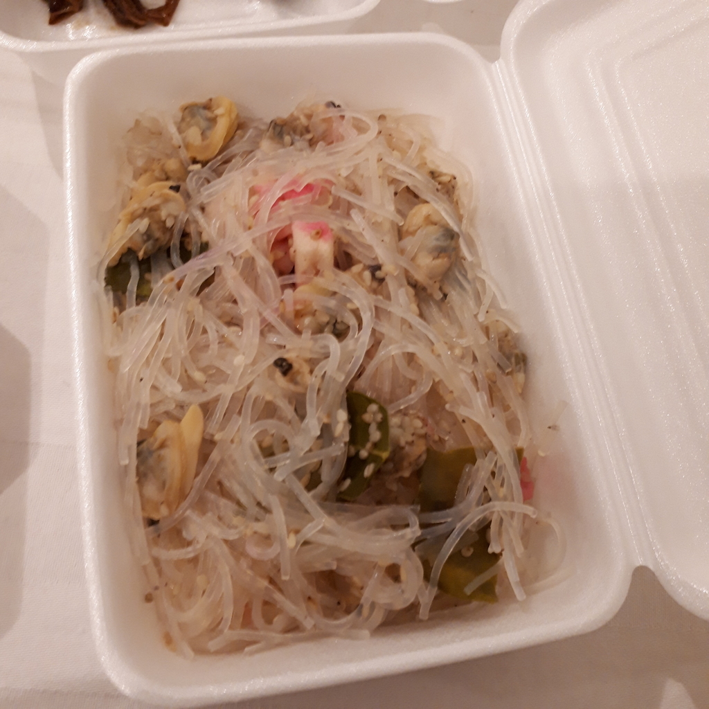 スパイスカレー立ち呑みベジン あさりホタテ春雨