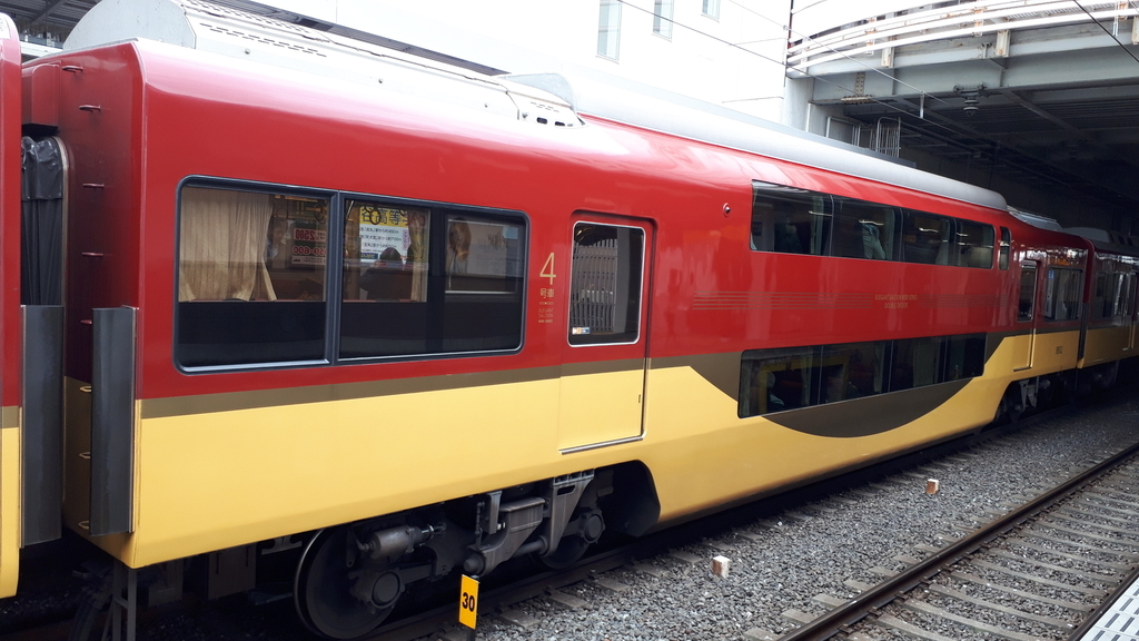 京阪 8000系 ダブルデッカー