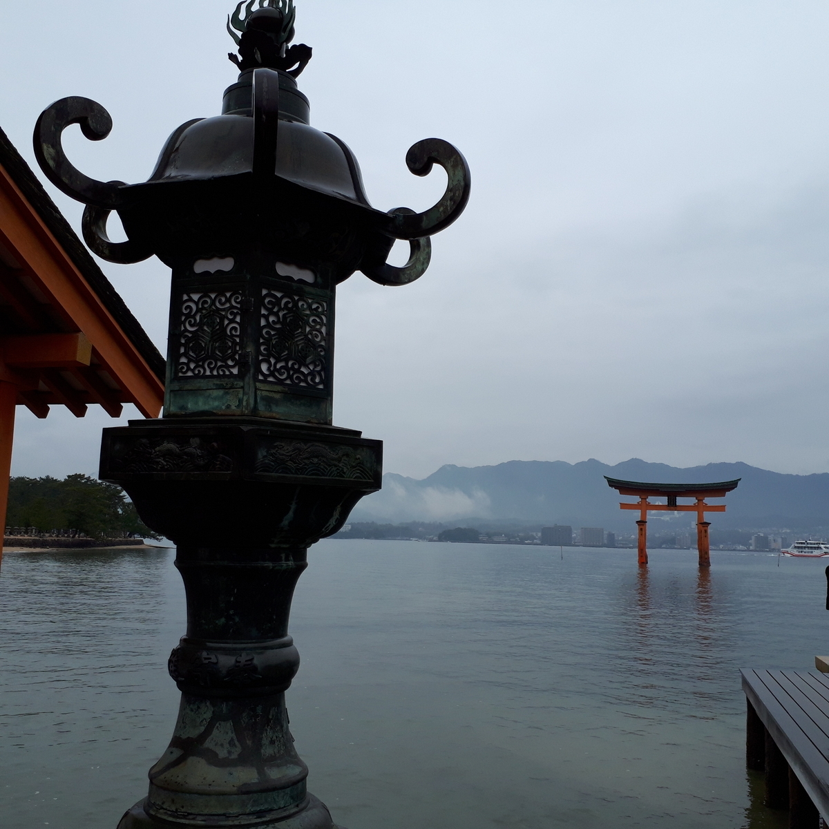 厳島隠者から望む大鳥居