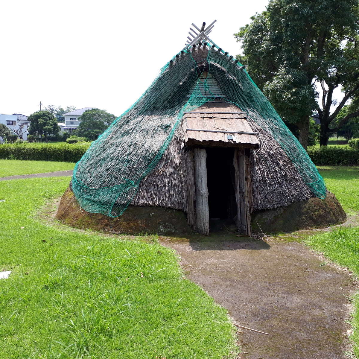 指宿 橋牟礼川遺跡 竪穴式住居
