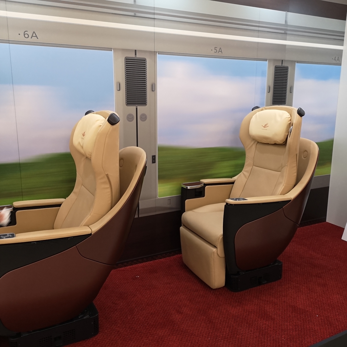 近鉄 80000系 名阪特急 ひのとり プレミアム車両 プレミアムシート