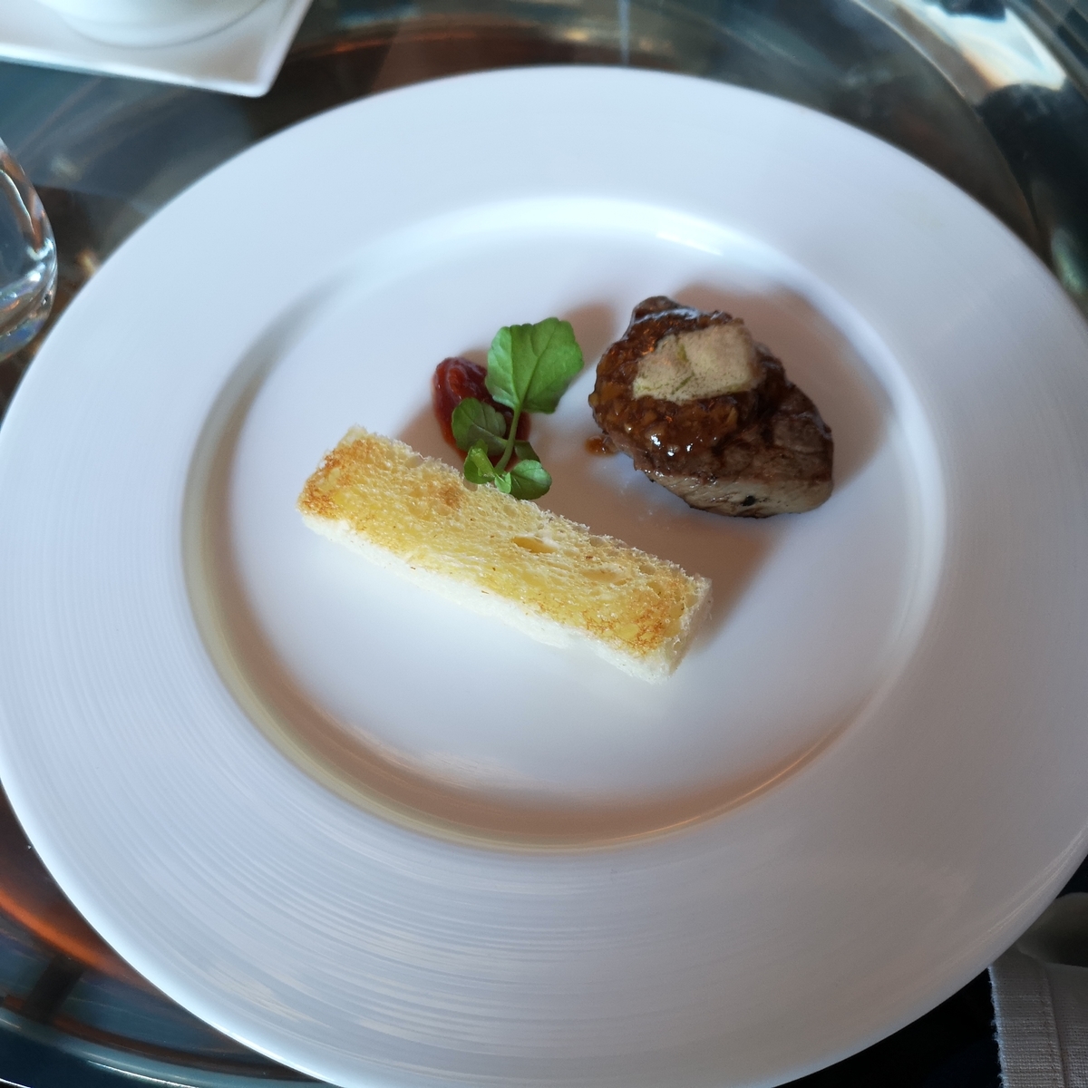 セントレジス大阪 ラ ベデュータ / La Veduta 朝食 ビーフステーキ フォアグラテリーヌ ブリオッシュ添え