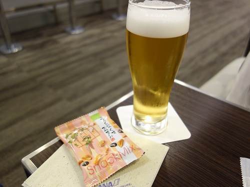 関空ANAラウンジのビール 関空ANAラウンジのビール