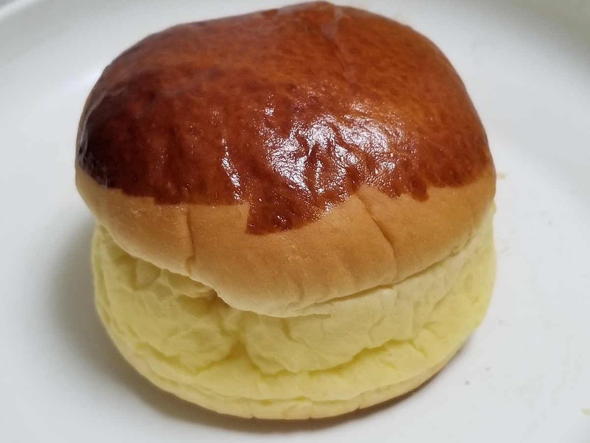 ファミマカスタードのやさしい味わい プリンぱん