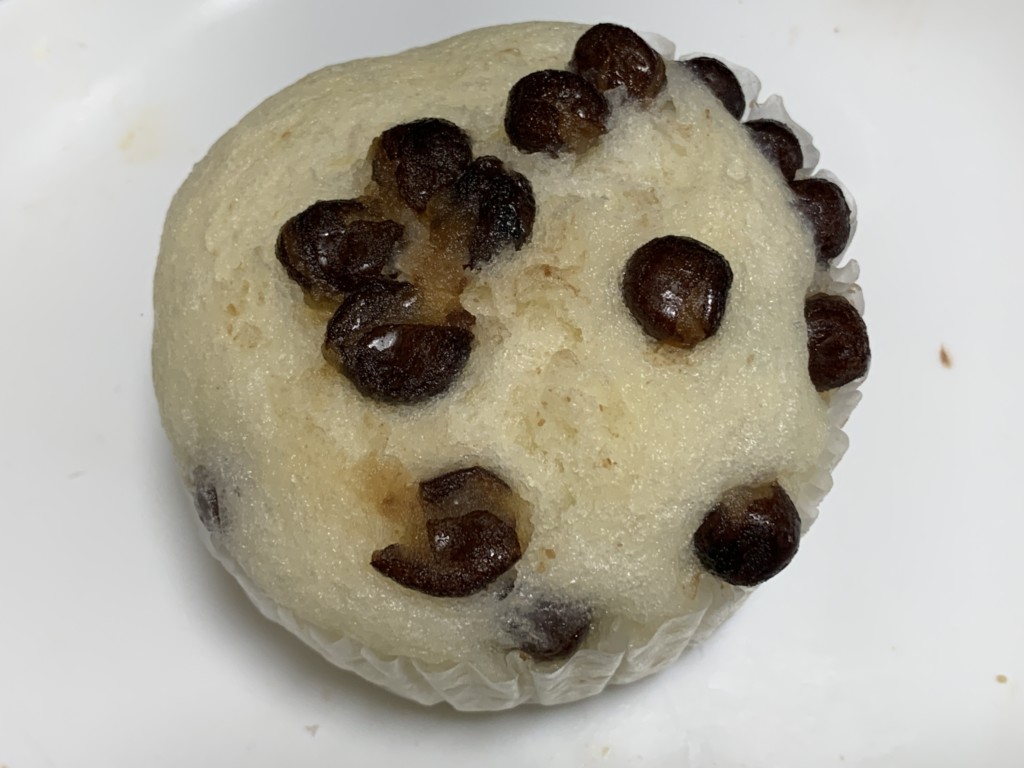 タカキベーカリー 塩豆大福風蒸しぱん