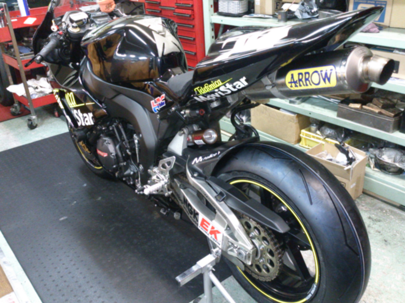 個別 Cbr1000rr タイヤ交換 の写真 画像 メンテナンス Mj04 S Fotolife