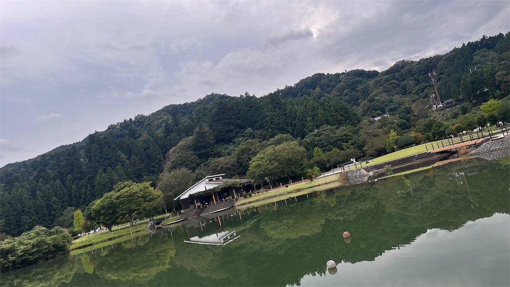 大洞川吊り橋近くの公園1