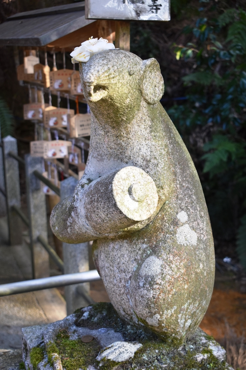 大豊神社の狛鼠