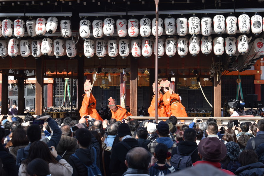 八坂神社の豆まき