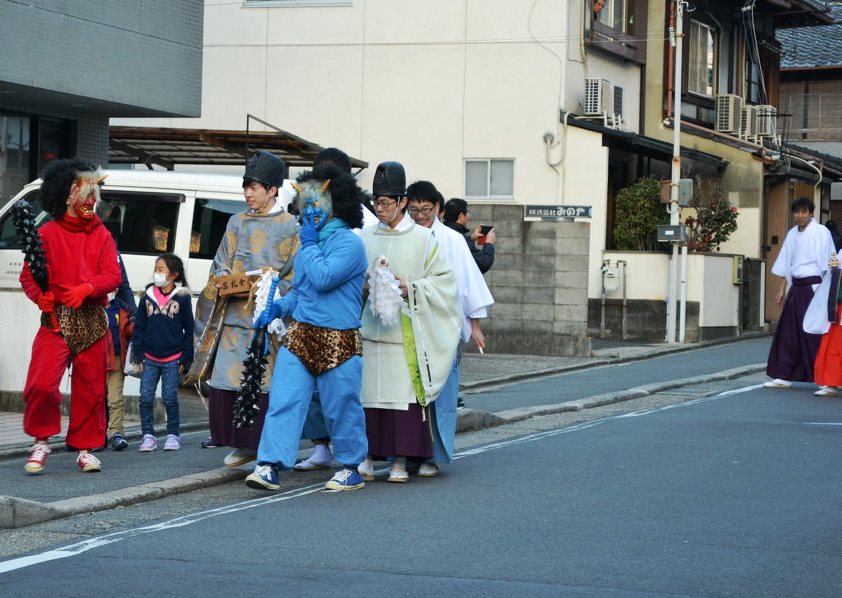 金札宮の追儺式巡行