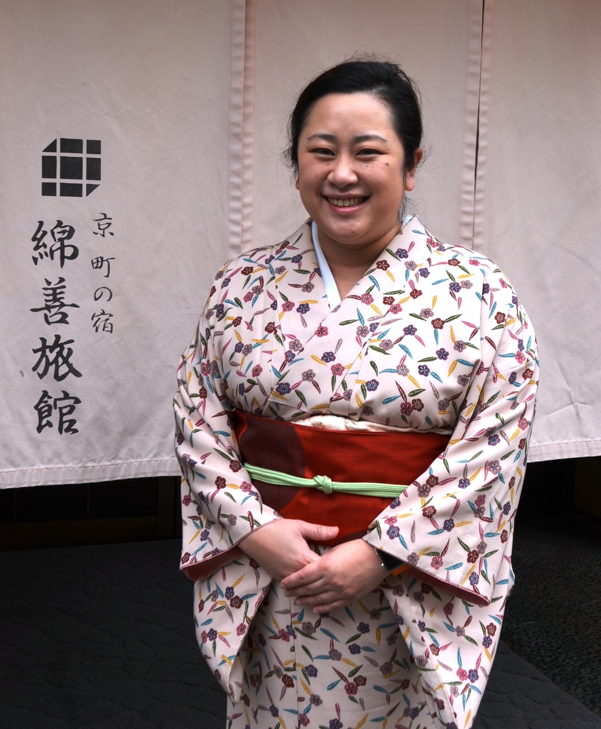 若おかみ 小野雅世さん