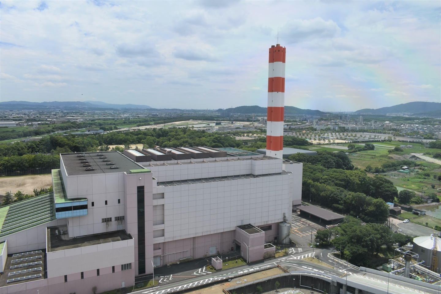 京都市南部クリーンセンター さすてな展望台より西側 2021年6月20日 撮影:MKタクシー