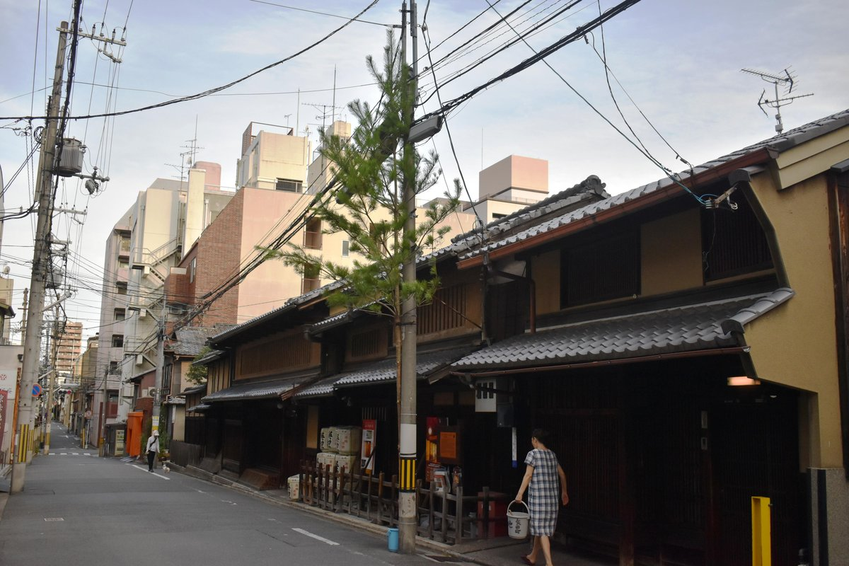 伯牙山の山鉾建て 2018年7月13日 撮影:MKタクシー