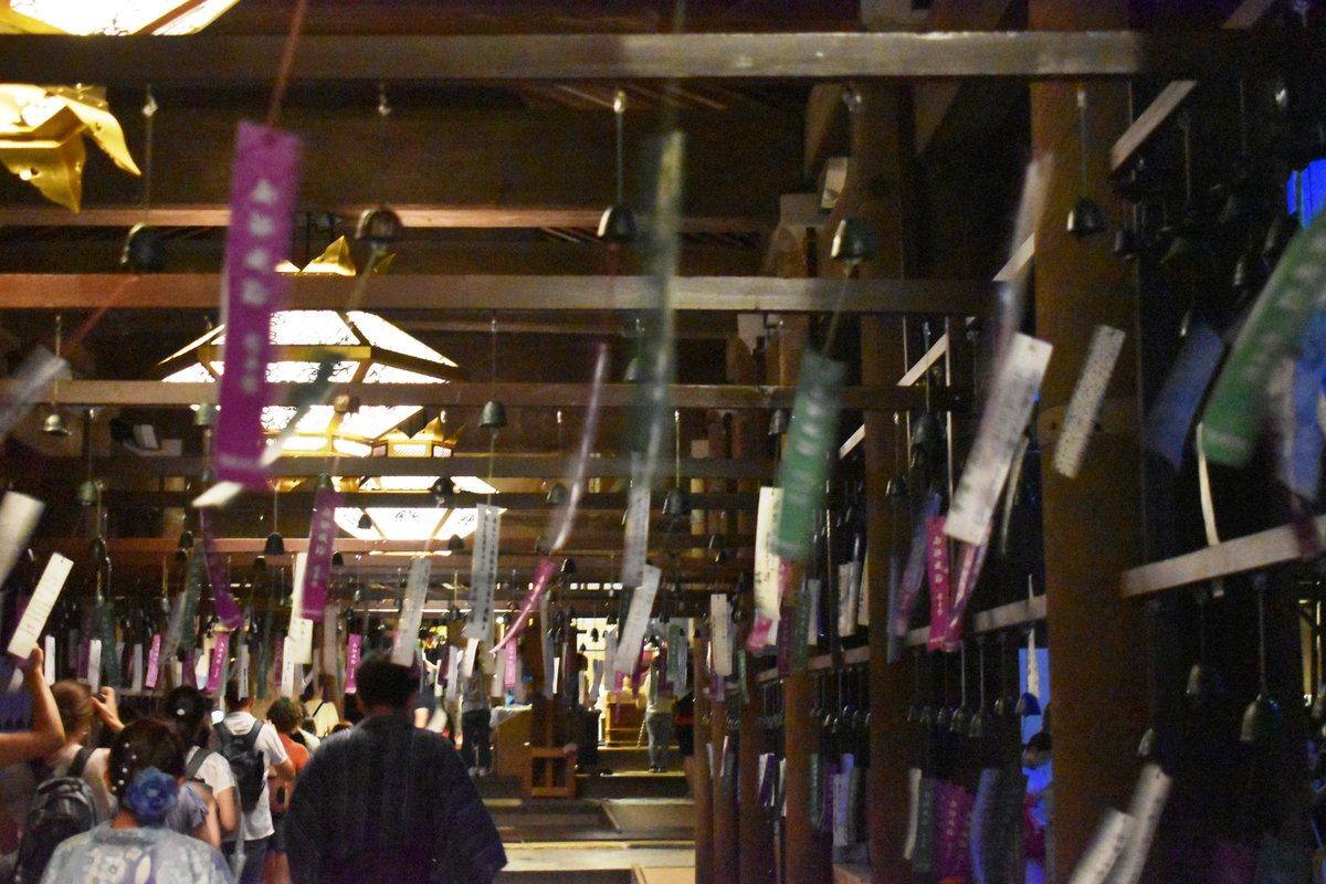 南部風鈴がなる本堂への回廊 2018年8月15日 撮影:MKタクシー