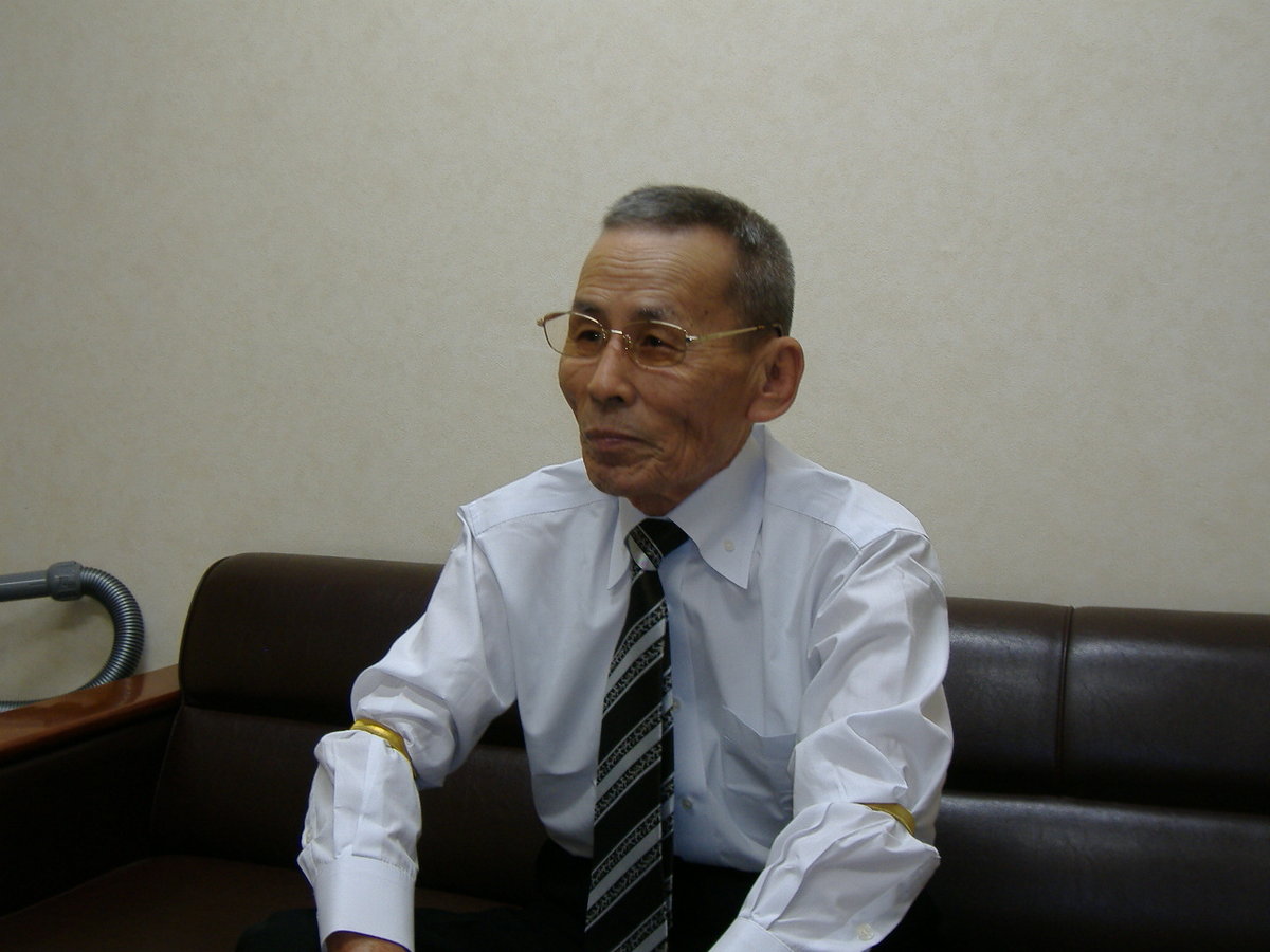 36年間を振り返る南畑社員 MK新聞2008年9月1日号より